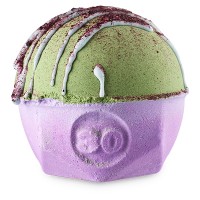 Чорничне матча-лате на вівсяному Чорничне матча-лате на вівсяному